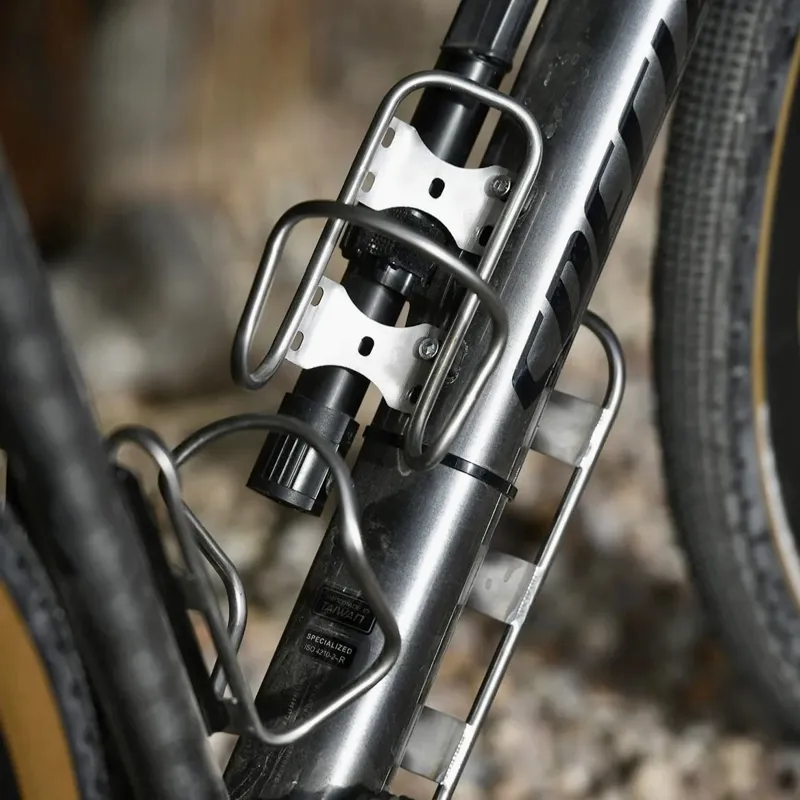 King Cage Titanium Side Loader Cage-2