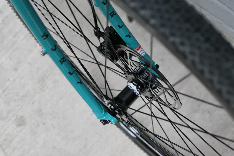 Surly Straggler Sora Bike 700c Chlorine Dream Blue-3