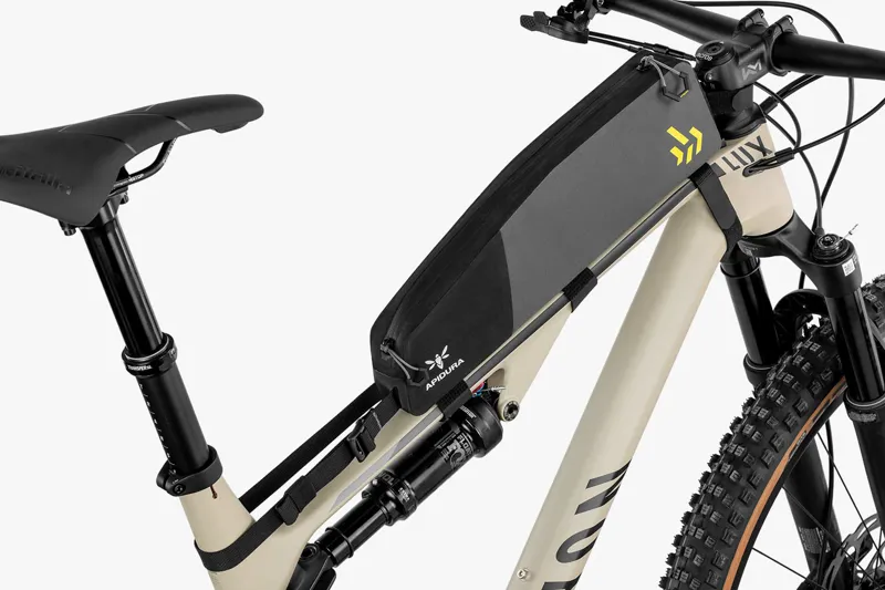 Apidura Backcountry Long Top Tube Pack 1.8L-2
