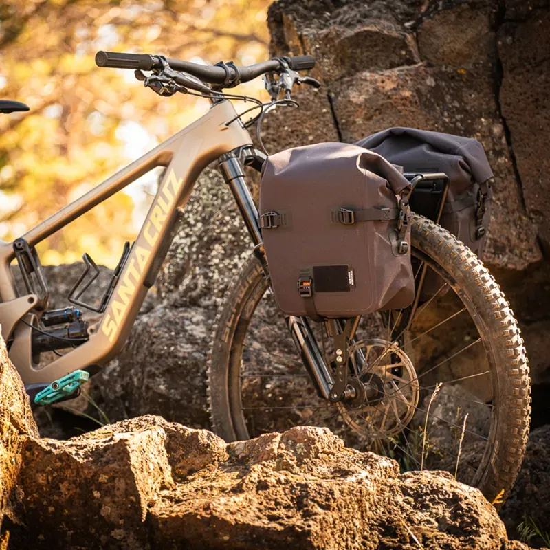 Old Man Mountain Ponderosa Panniers Black -1