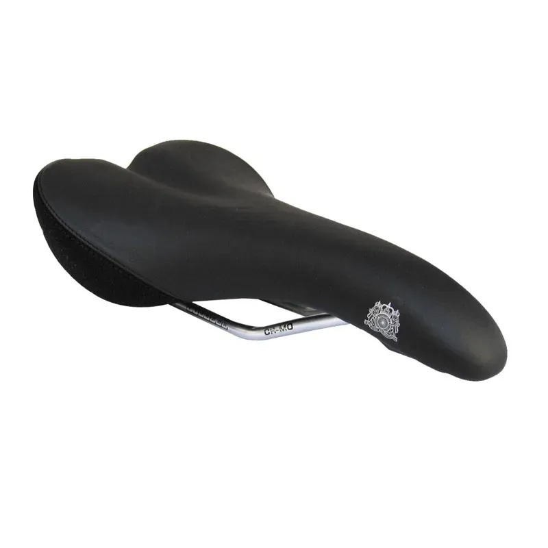 Passport Navigator Saddle in Black