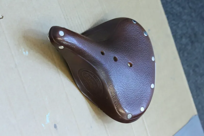 Brooks B68 ex demo brown-5