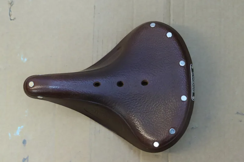 Brooks B68 ex demo brown