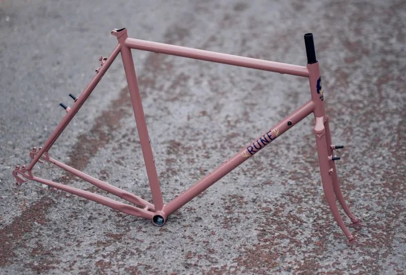 Rune Knightwood Frameset Pink