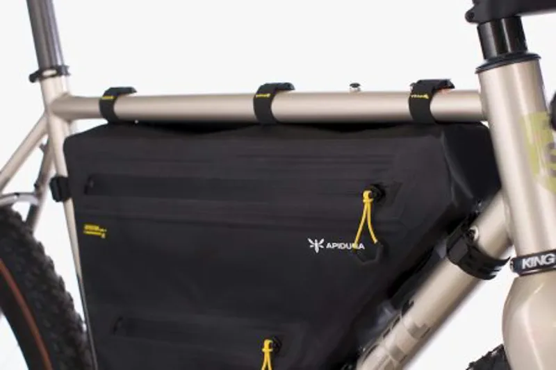 Apidura Expedition Full Frame Pack 2026 Black-1