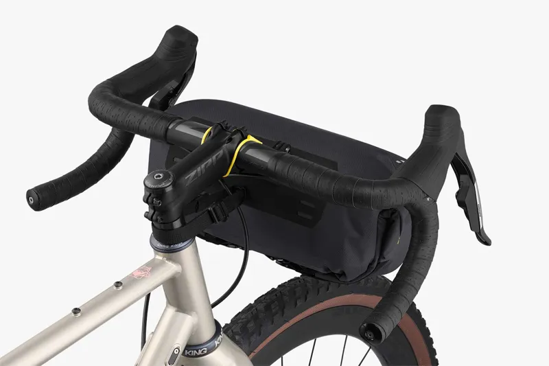 Apidura Expedition Handlebar Pack 2026 Black-1