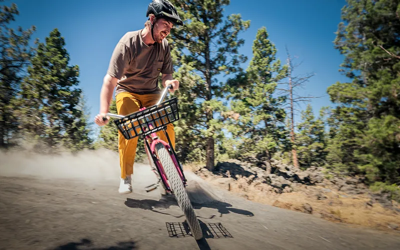Old Man Mountain Bike Basket in Black-3
