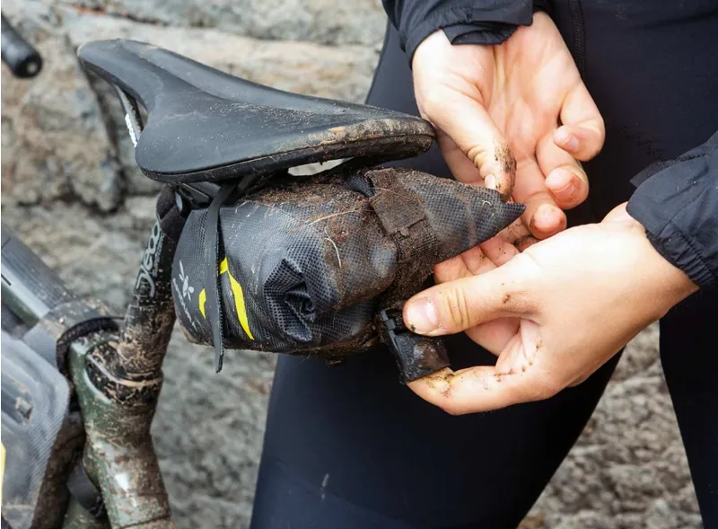 Apidura Expedition 1 litre Tool Pack -4