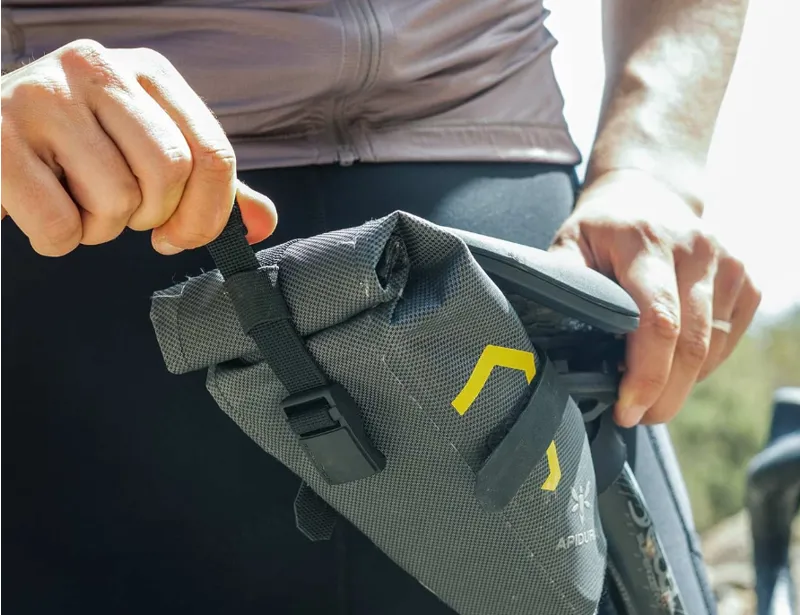 Apidura Expedition 1 litre Tool Pack -3