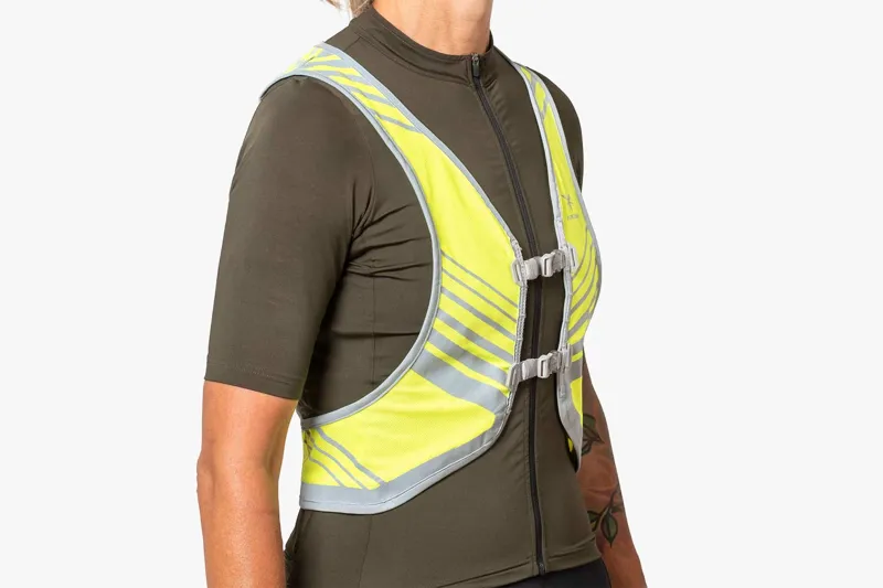 Apidura Packable visibility Vest-2